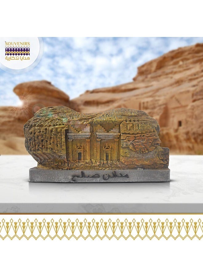 KAZUKO Mada'in Saleh Commemorative Statue - Image 4