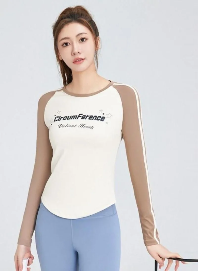 يونيكي Multicoloured Typography Printed Slim Fit T-shirt