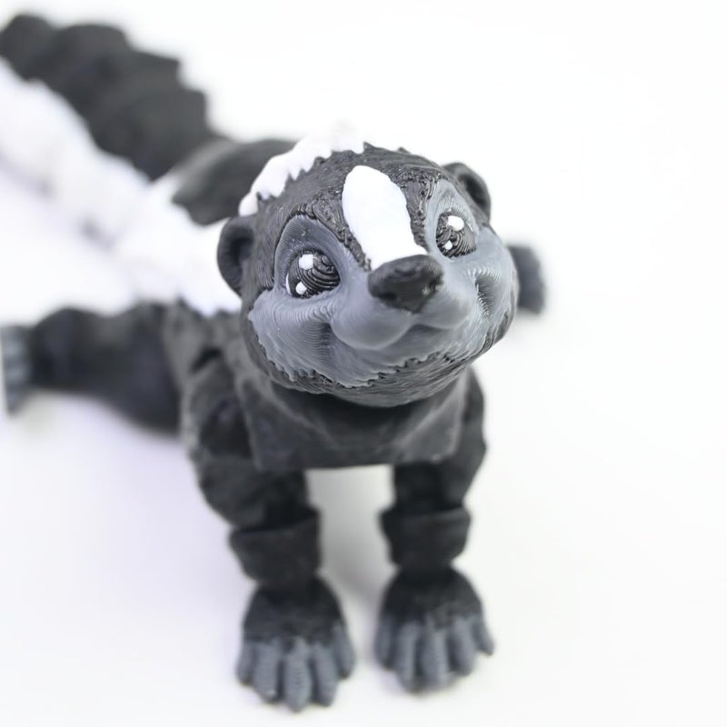 VUNDO 3D Printed Skunk 3D Printed Animals Full Articulated Flexible Fidget Toys for Desk Dcor Grey Small 6Inch - Image 3