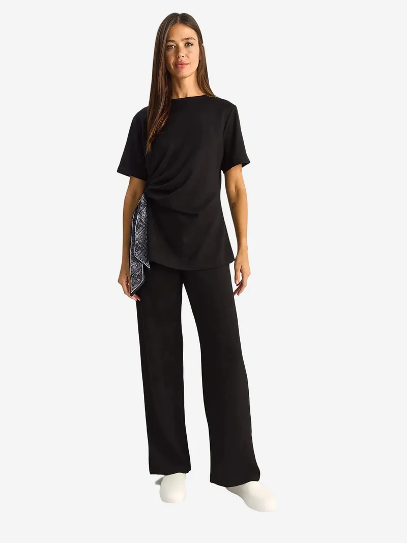 بيانكو لوتشي LUCCI Crew Neck T-Shirt and Wide Leg Trousers Set