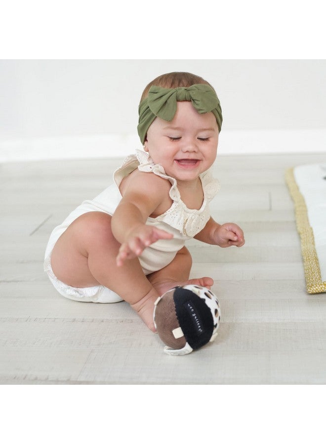 Wee Gallery Taggy Ball with Rattle - Image 3