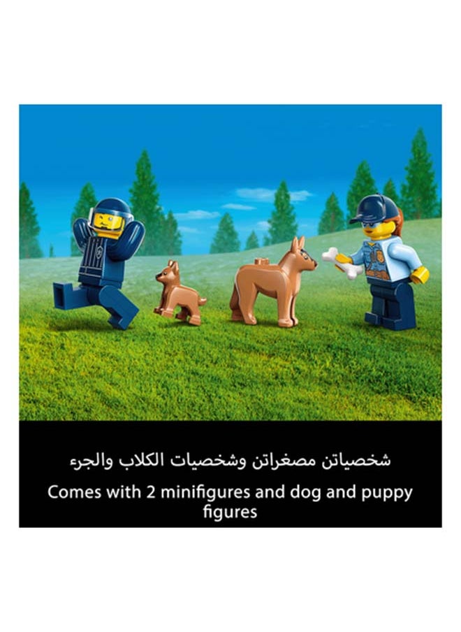LEGO - مجموعة ألعاب بناء تدريب كلب الشرطة المتنقل في المدينة 60369 للأطفال من عمر 5 سنوات فأكثر؛ تشمل سيارة دفع رباعي، مقطورة، أرجوحة، قضيب قفز، خطوات أقدام، شخصيتين صغيرتين و2 شخصيات كلب، بما في ذلك جرو (197 قطعة) - Image 1