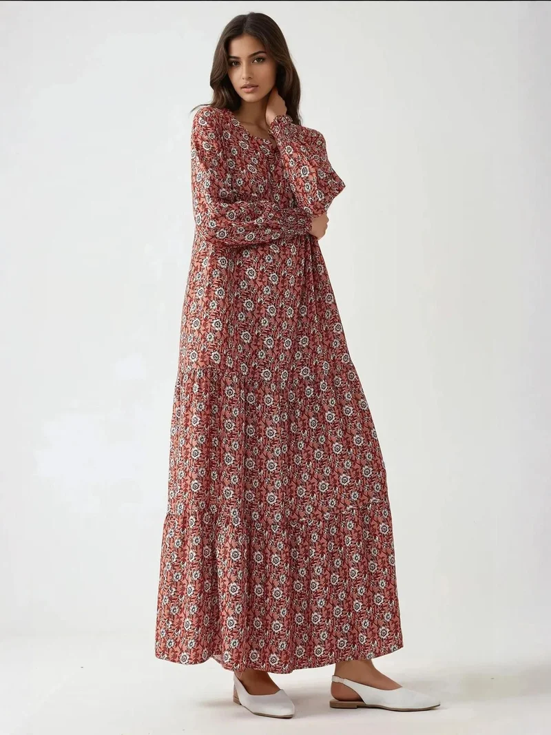 زوبعة فستان ماكسي بياقة مستديرة مطبوع من الفيسكوز