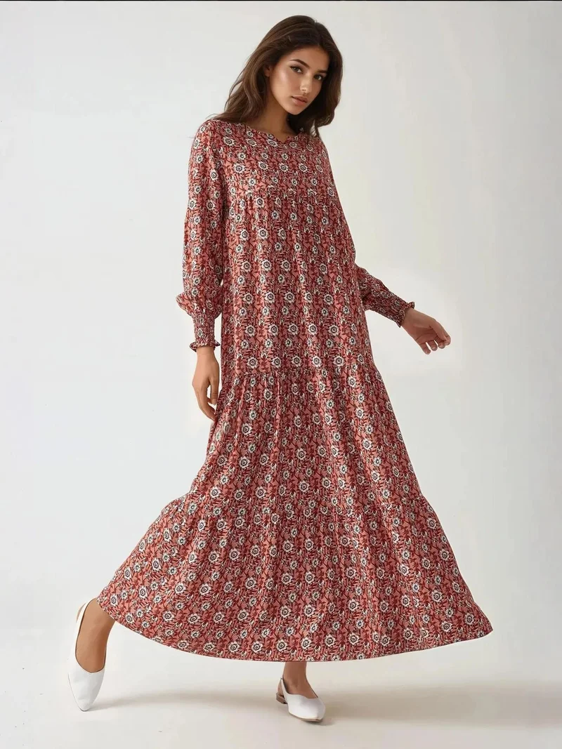 زوبعة فستان ماكسي بياقة مستديرة مطبوع من الفيسكوز