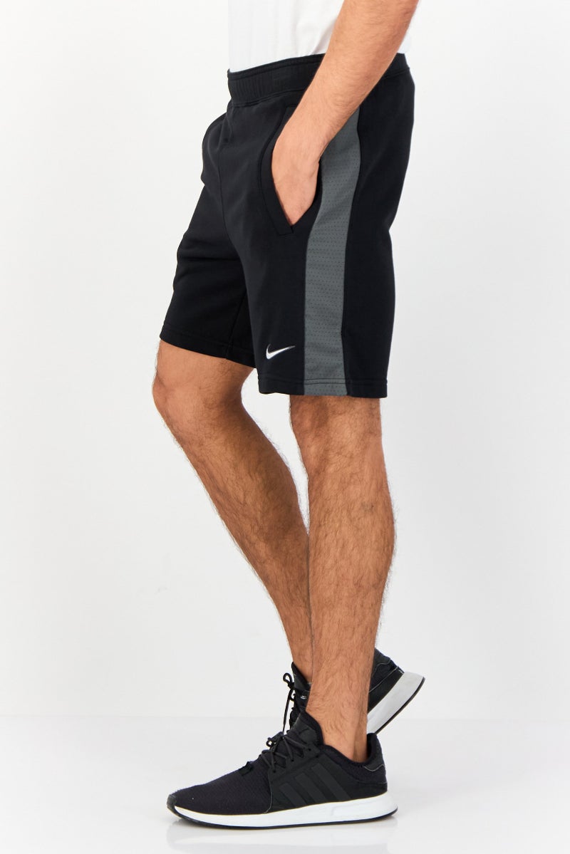 Nike Men Standard Fit Outdoor Shorts, Black  - Image 4