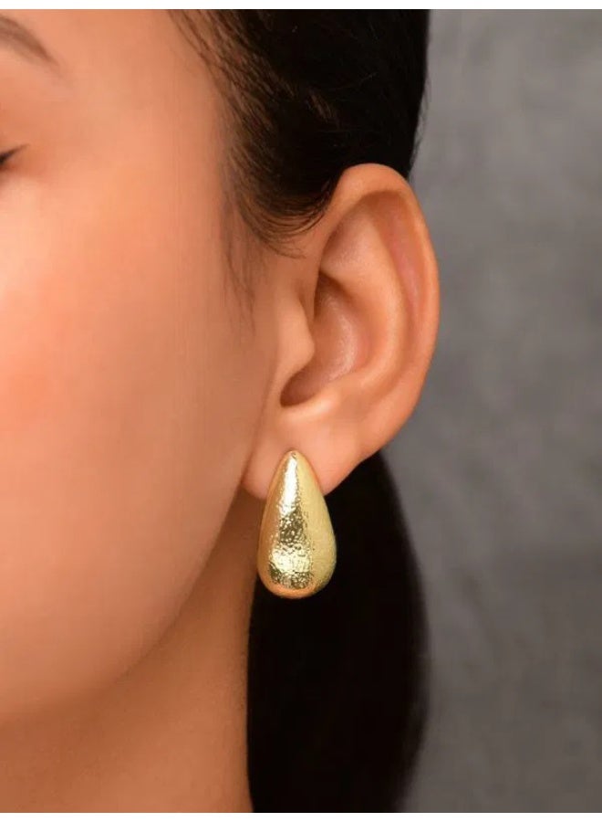 Gold teardrop-shaped screw earrings for women and girls – a stylish and modern design suitable for outings and occasions. - Image 3