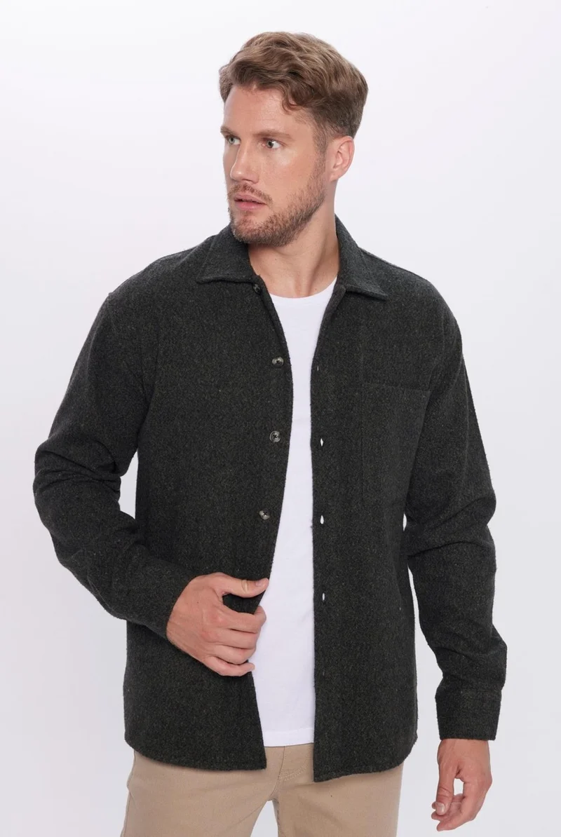 تودورس Men's Relax Fit Casual Cut Lumberjack Single Pocket Plain Khaki Open Collar Winter Shirt