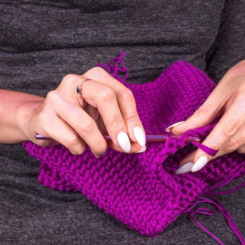 Aluminum Crochet Hooks: 1 Purple Bulk Set - Beginner Friendly Crochet Hooks for Yarn Knitting Craft - Image 5