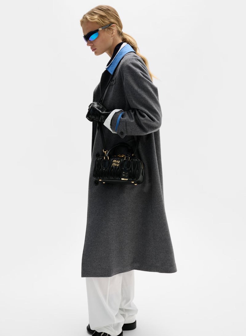 حقيبة ميو أركاديا ماتيلاسيه نابا للنساء، حقيبة توت نسائية، حقيبة كتف نسائية، حقيبة كروس نسائية، حقيبة يد نسائية، أسود