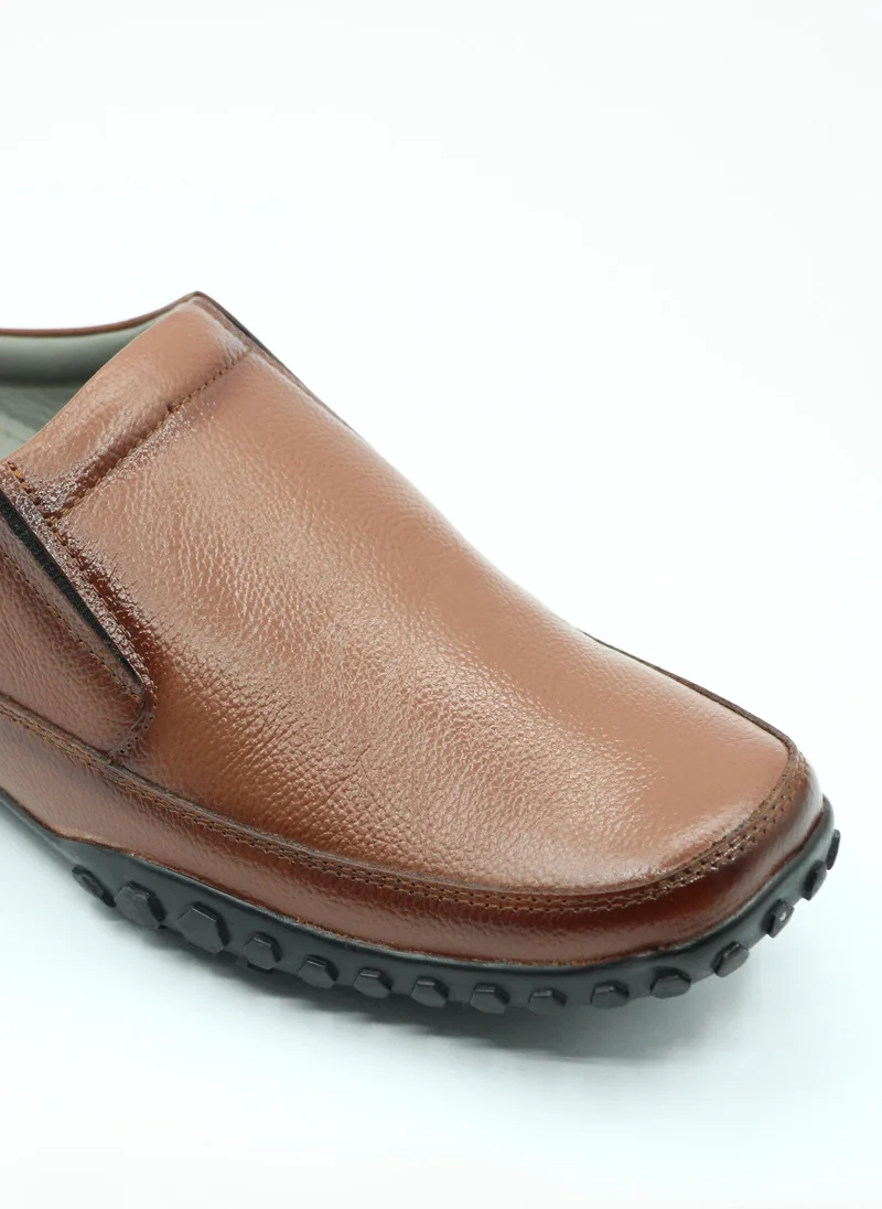 Geoomnii Tan Casual Slip-On Shoes for Men – Comfortable & Stylish Everyday Footwear for Men | Best Price UAE