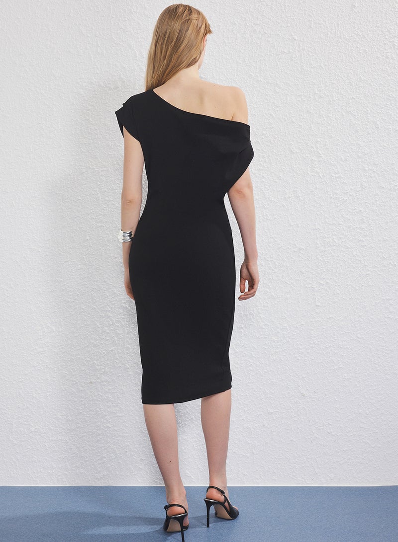 trendyol Black Midi Shirring/Draping Detail Knitted Dress Twoss25El00780 - Image 4