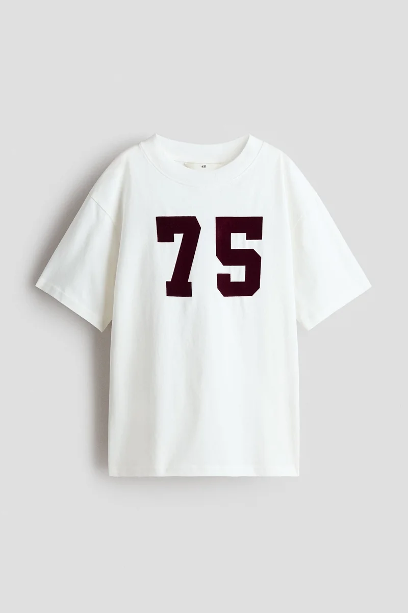 اتش اند ام تي-شيرت بتصميم مطبوع