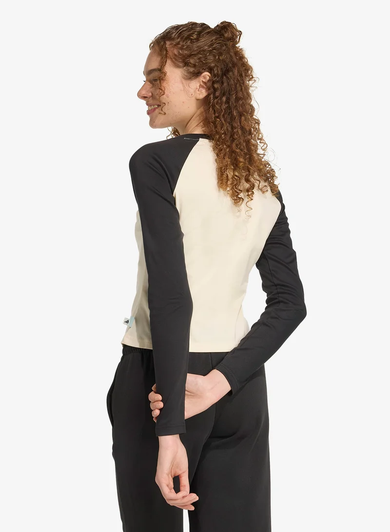 اديداس Cat Patch Graphic Long Sleeve T-Shirt