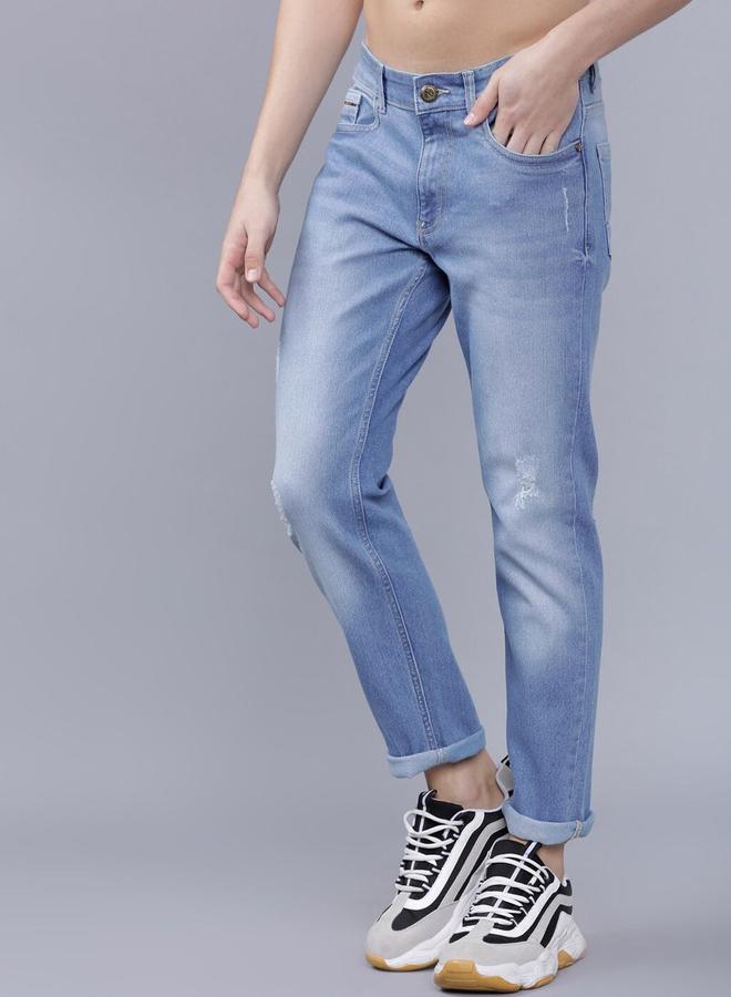 شركة المرآب الهندية جينز رجالي أزرق بخصر متوسط بقصة ضيقة مع لمسة خفيفة من التلف من ذا إنديان جراج كو - Image 3