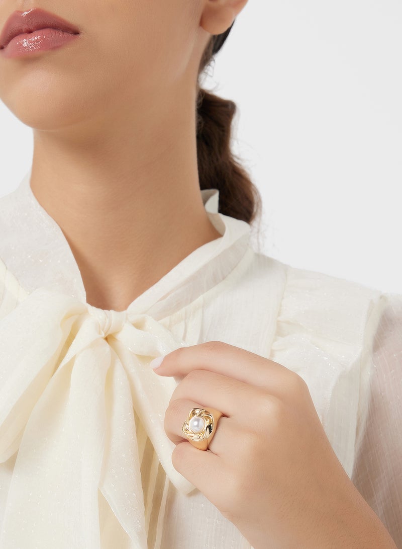 ELLA Pearl Ring  - Image 5