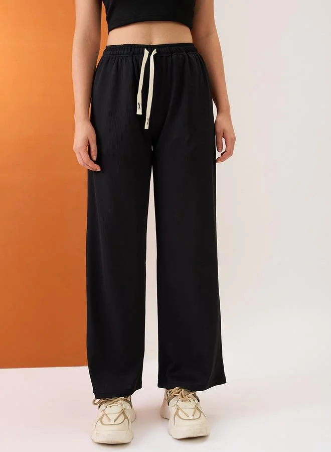 جلو باص بنطال بخصر متوسط وقصة مستقيمة