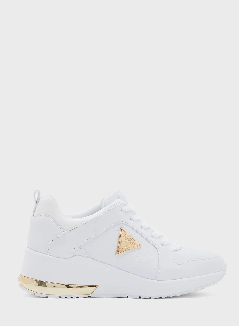 GUESS Jaryd Low Top Sneaker