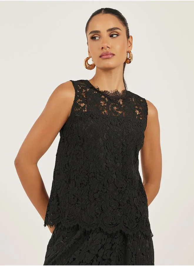 Styli Lace Illusion Neckline Sleeveless Top