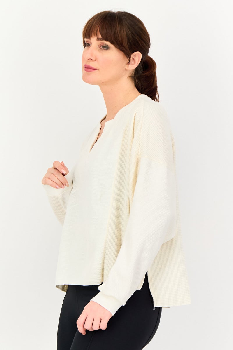 Nike Women Loose Fit Long Sleeve Outdoor Sweater, Cream - Image 2