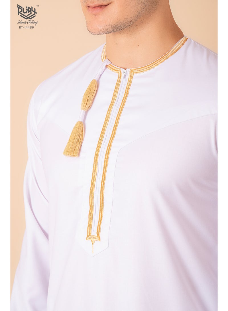 روبي للملابس الإسلامية دشداشة عمانية/إماراتية بيضاء – ثوب كندورة رجالي عماني/إماراتي كلاسيكي – جبة إسلامية طويلة الأكمام - Image 4