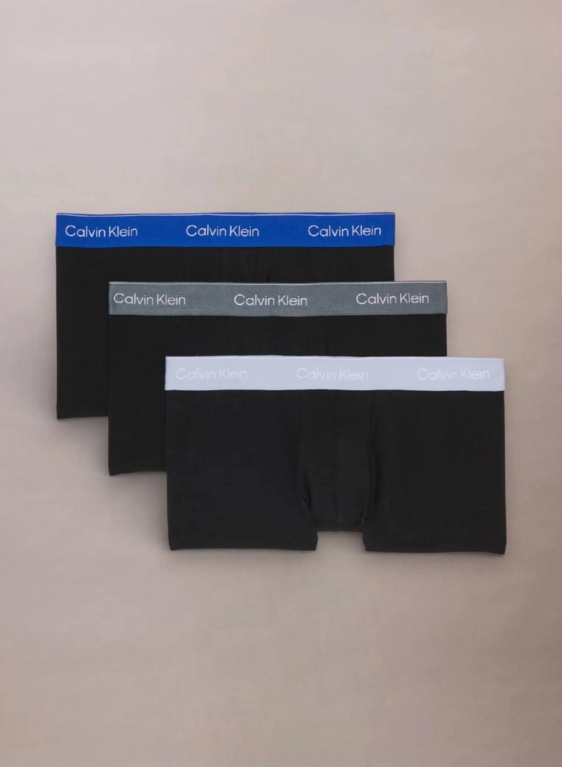 كالفن كلاين طقم سراويل داخلية قصيرة بخصر منخفض من تشكيلة Icon Cotton Stretch من 3 قطع - Image 1