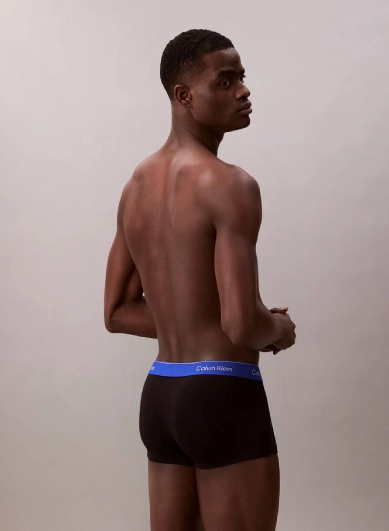 كالفن كلاين طقم سراويل داخلية قصيرة بخصر منخفض من تشكيلة Icon Cotton Stretch من 3 قطع - Image 3