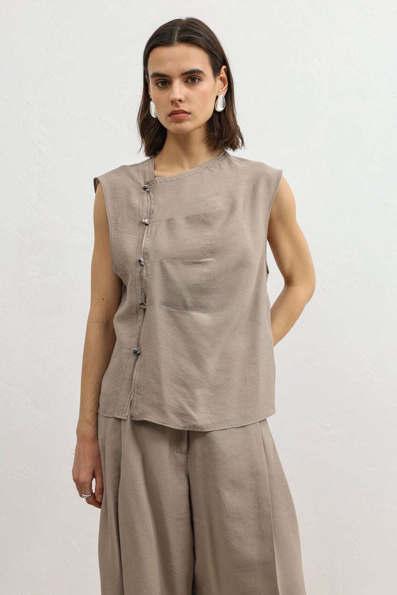 Antioch Women's Button-Down Top with Lyocell Blend - Image 1