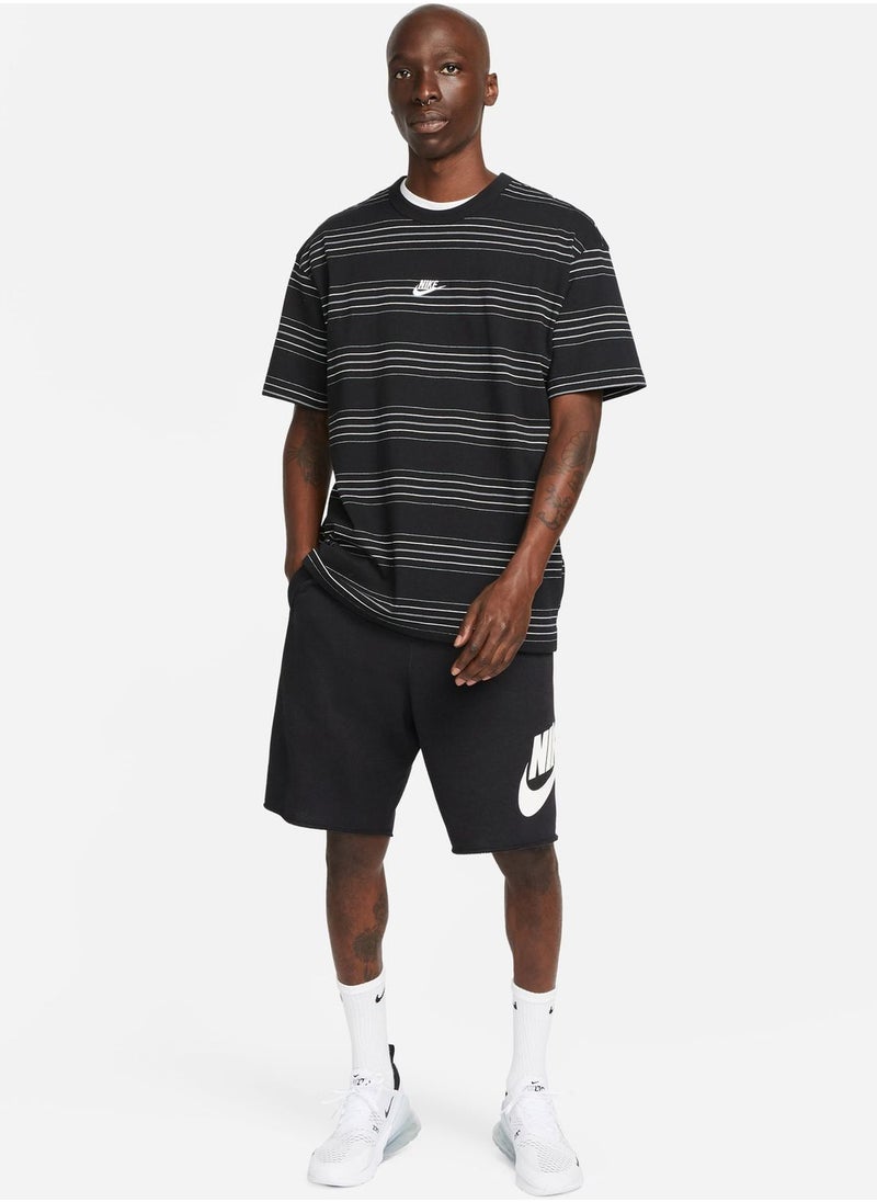 Nike - Club Alumni Shorts - Image 1