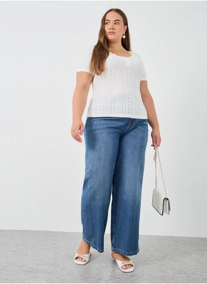 Styli Styli Plus Size Embroidered Short Sleeve T-Shirt