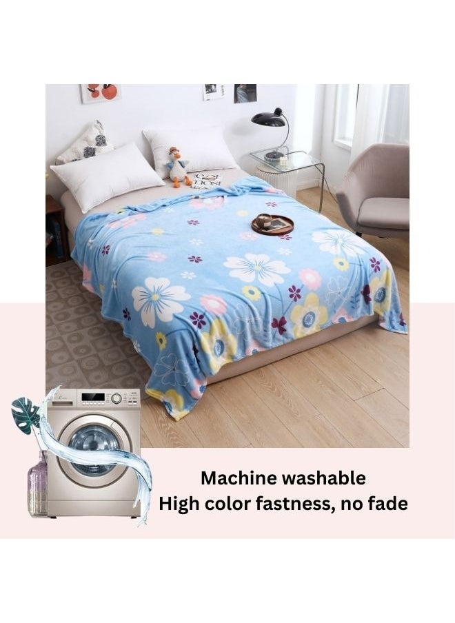 LUNA Home Fleece blanket 200*230cm is very soft, warm and cozy, sky blue with a floral pattern.  - Image 3