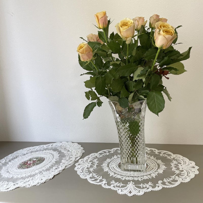 Buysk 4 Pieces Retro Lace Placemats, Embroidered Cup Mats Table Mats, French Crochet Doilies, White (Bouquet in Oval) - Image 5