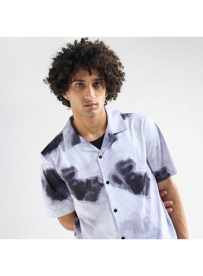 سبلاش فيڤ قميص بياقة كامب وأكمام قصيرة وطبعات - Image 4