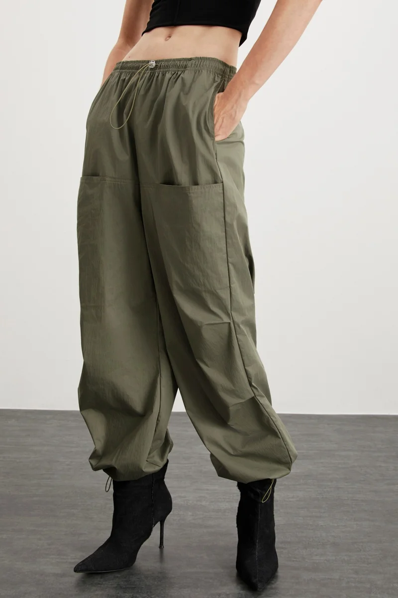 جريميلانج Annelise Women's Waterproof Parachute Fabric Light Khaki Trousers with Elastic Waist and Legs