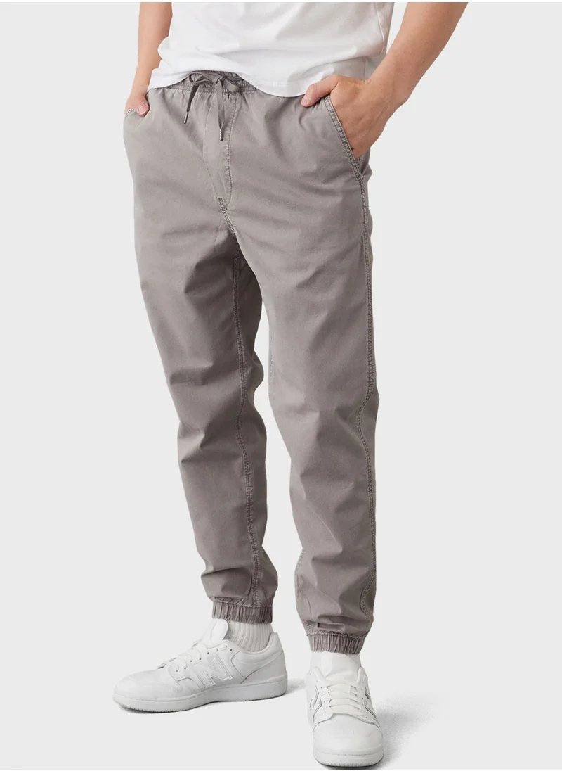 امريكان ايجل Essential Trekker Joggers