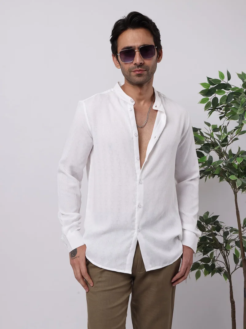 مانياك Maniac Mens Solid Chinese Collar Full Sleeve Soft Twill Fabric White Shirt