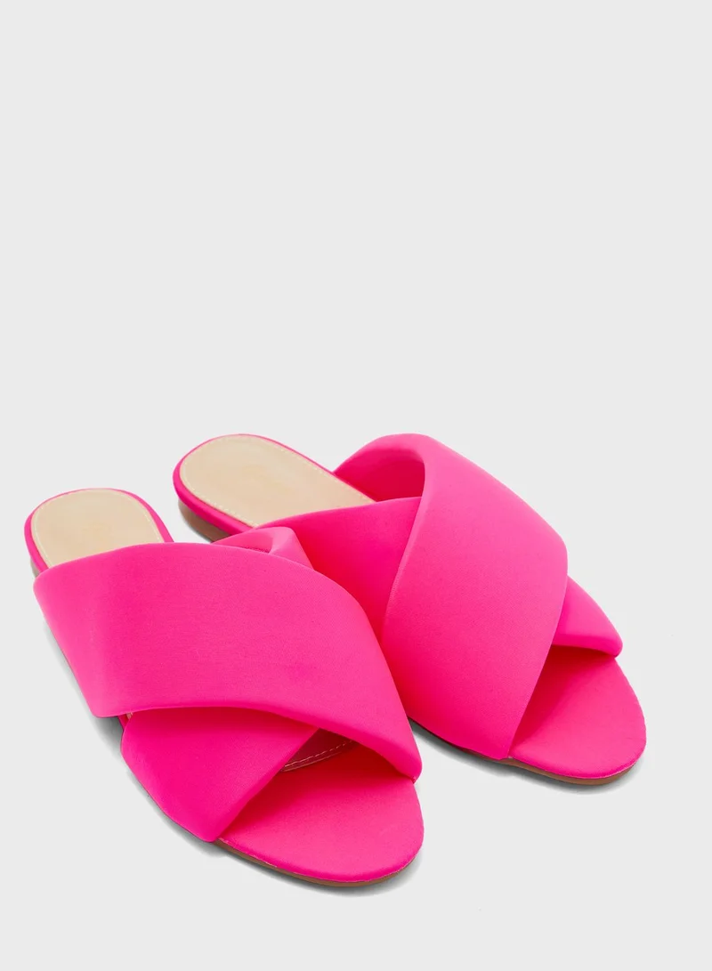 Ginger Quilted Cross Over Flat Sandal