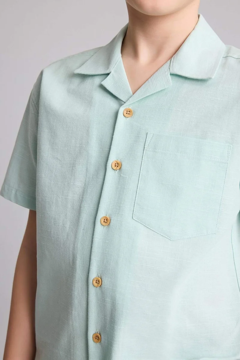 ديفاكتو Regular Fit Short Sleeve Shirt