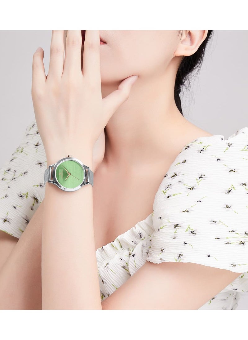 NAVIFORCE Elegant Women's Quartz Watch Stylish Round Dial with Minimalist Design Stainless Steel Mesh Strap Fashionable Timepiece for Everyday Wear and Special Occasions  - Image 3