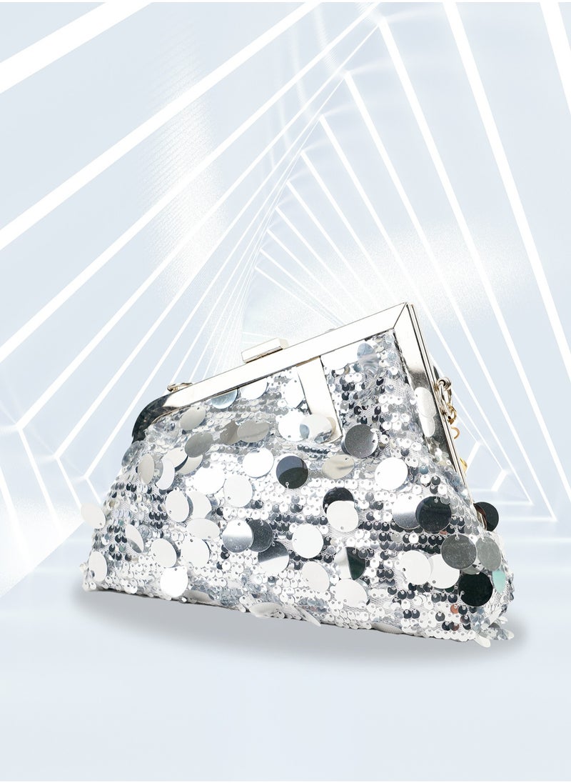 Generic - Minimalist And Fashionable Dinner Bag - Image 1