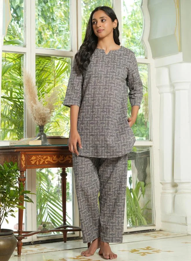 sanskrutihomes Grey All Over Print Cotton Top and Pyjama Set