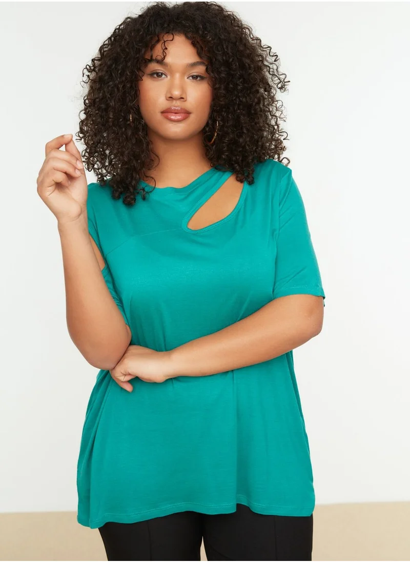Trendyol Curve Cut Out Detail Knitted Top