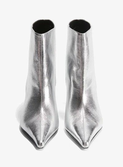 اتش اند ام أحذية بكعب