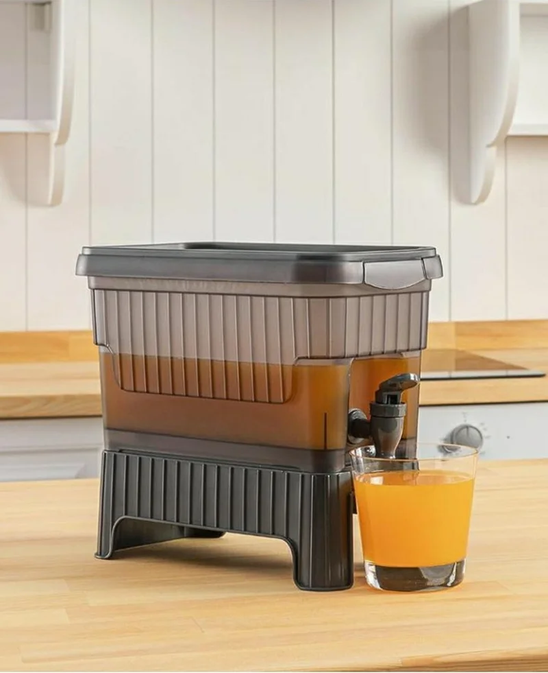 5 دي ام Gray Refrigerator with Faucet and Stand Water - Lemonade - Beverage Dispenser Picnic Canister 4 Lt
