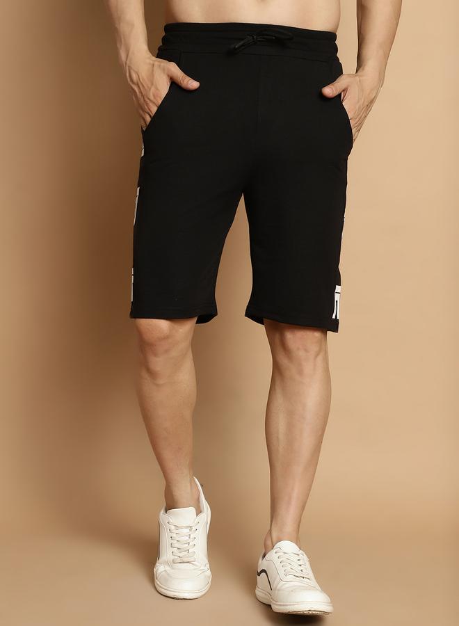 تايك تو شورت رجالي بقصة عادية برسومات فيب من دور - Image 1