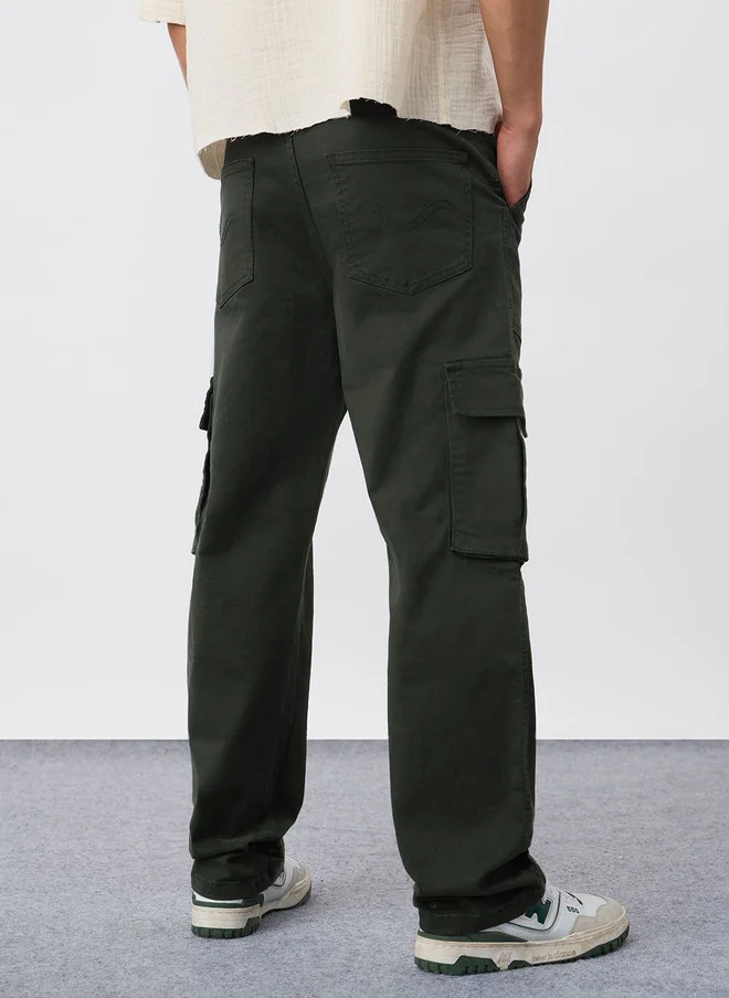 The Souled Store  The Souled Store Dark Moss Men Solid Straight Fit Cargo Jeans  | Best Price UAE