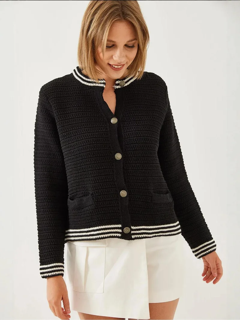 بيانكو لوتشي كارديجان محبوك بنقوش لوكسي بأزرار وجيوب