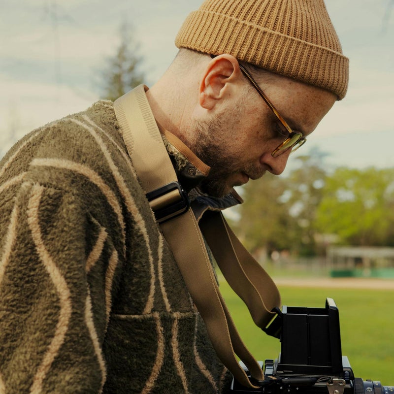 Peak Design Slide Camera Strap, Coyote, Configurable as a Sling, Neck or Shoulder Strap, Quick Release and Connection, Smooth and Grippy Side, Camera Straps for Photographers, 200 lb Capacity - Image 4