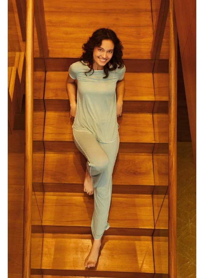 NeceSera Delicate Teal Piping Top