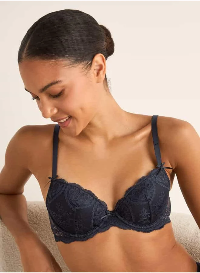 فاف Lace Plunge Bra and Briefs Set