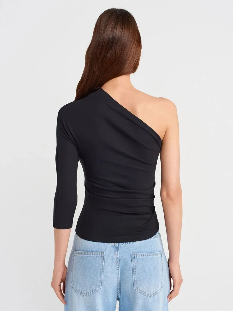ديلفين Dilvin Off-shoulder Cut-out Slim-fit Blouse